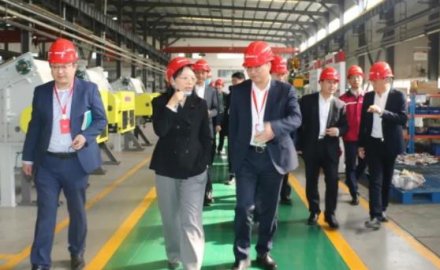 青岛市委常委、组织部部长于玉一行到银河集团(galaxy)考察调研