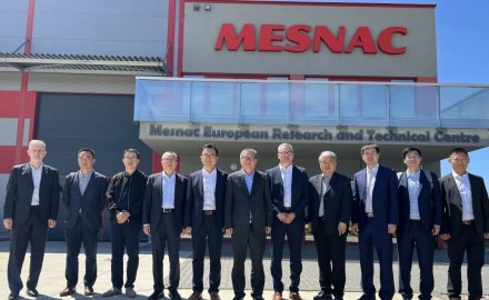 商务部欧洲司司长余元堂一行到银河集团(galaxy)欧洲研发中心调研