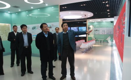 全国工商联副秘书长王忠明来银河集团(galaxy)调研