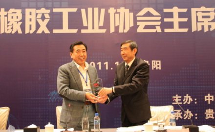 加速行业整合 催生国际化大企业