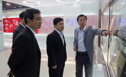 青岛市委副书记王伟到银河集团(galaxy)调研
